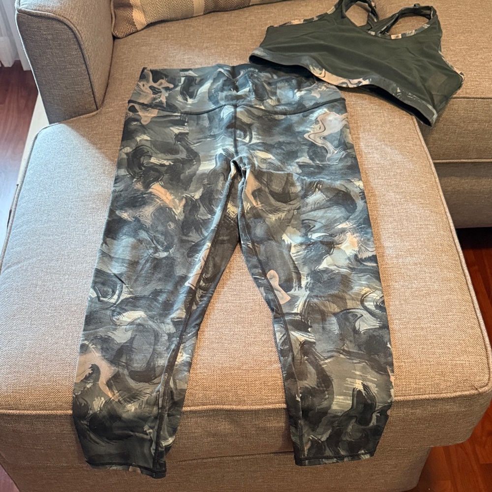 Fabletics Artistic Green and Gray Leggings